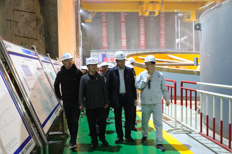 1548400127646810.jpg 左岸地下厂房参观.jpg