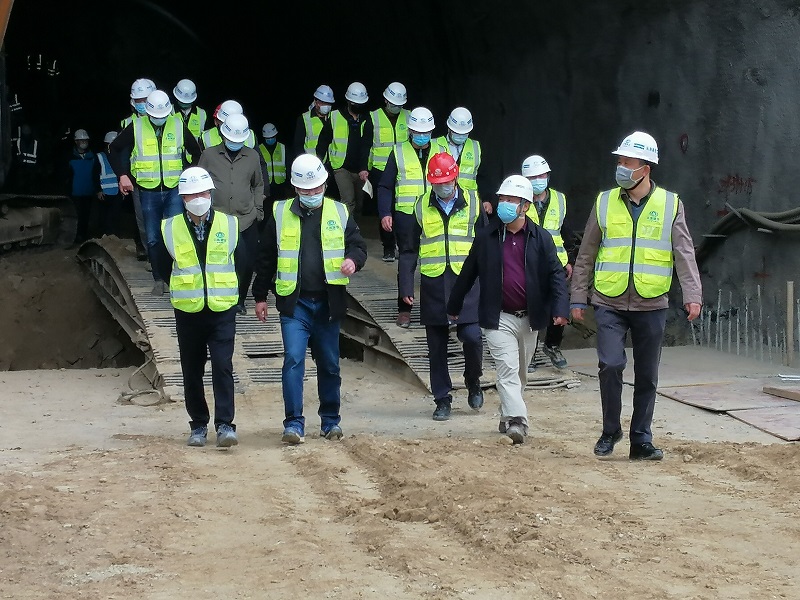 1584094052115312.jpg 蒙屏李家龙.jpg