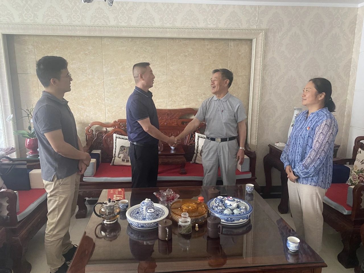 1723602528689991.jpg 1723602528689991.jpg