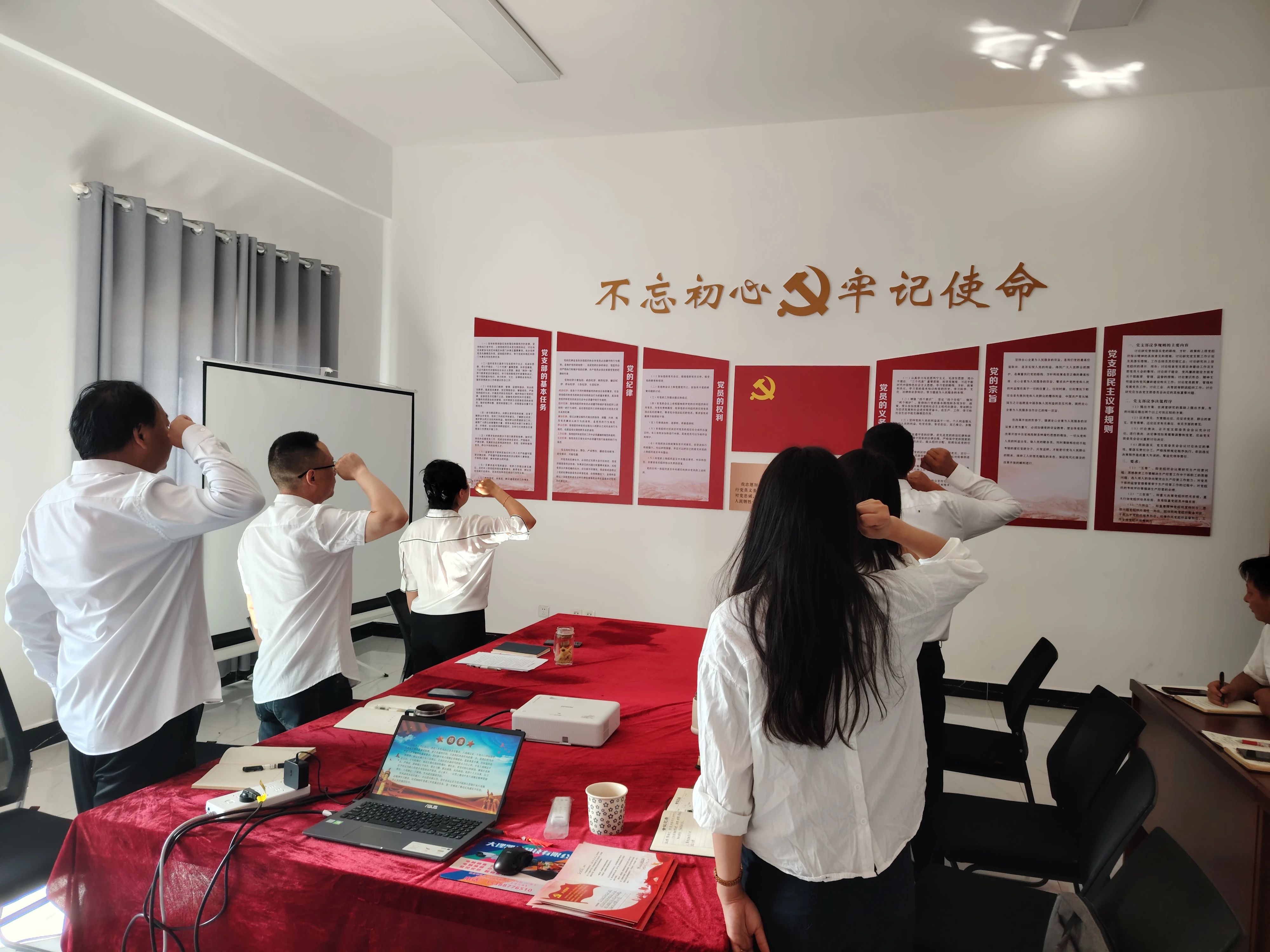 1754389653421311.jpg 22.jpg