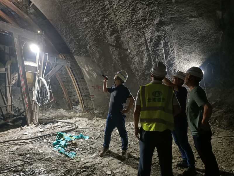 1597823197255637.jpg 李元鸿3.jpg