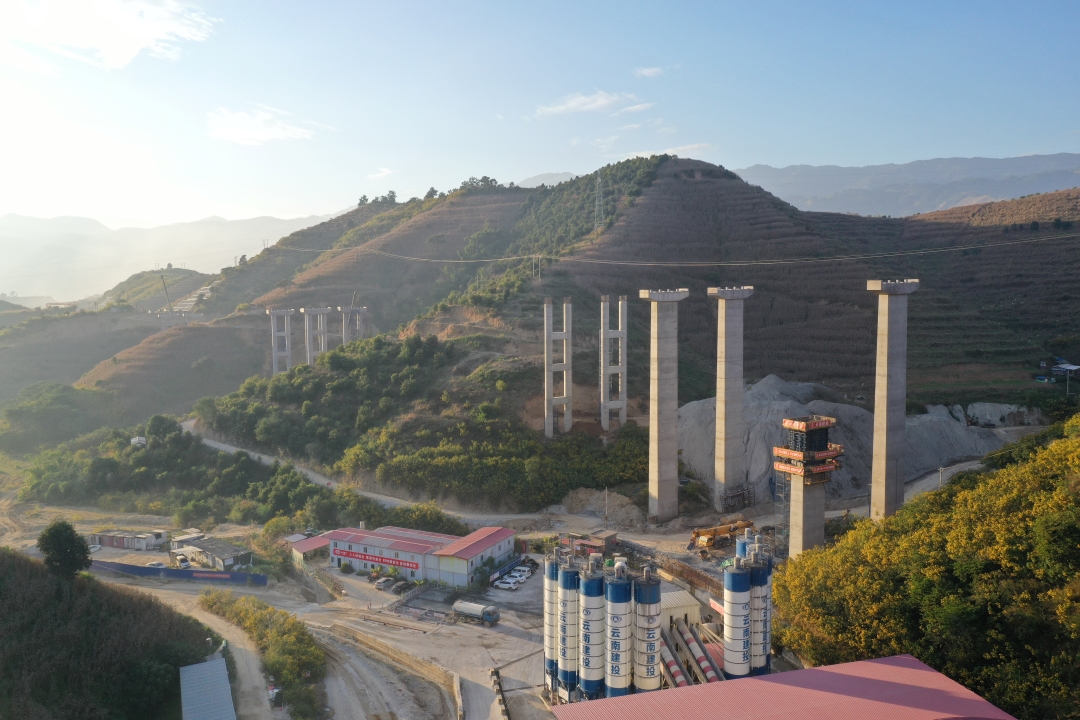 1765932736218366.jpg 陶家箐跨铁大桥 (2).jpg